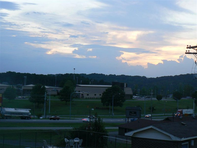 027-Outside Motel-Nice clouds.JPG